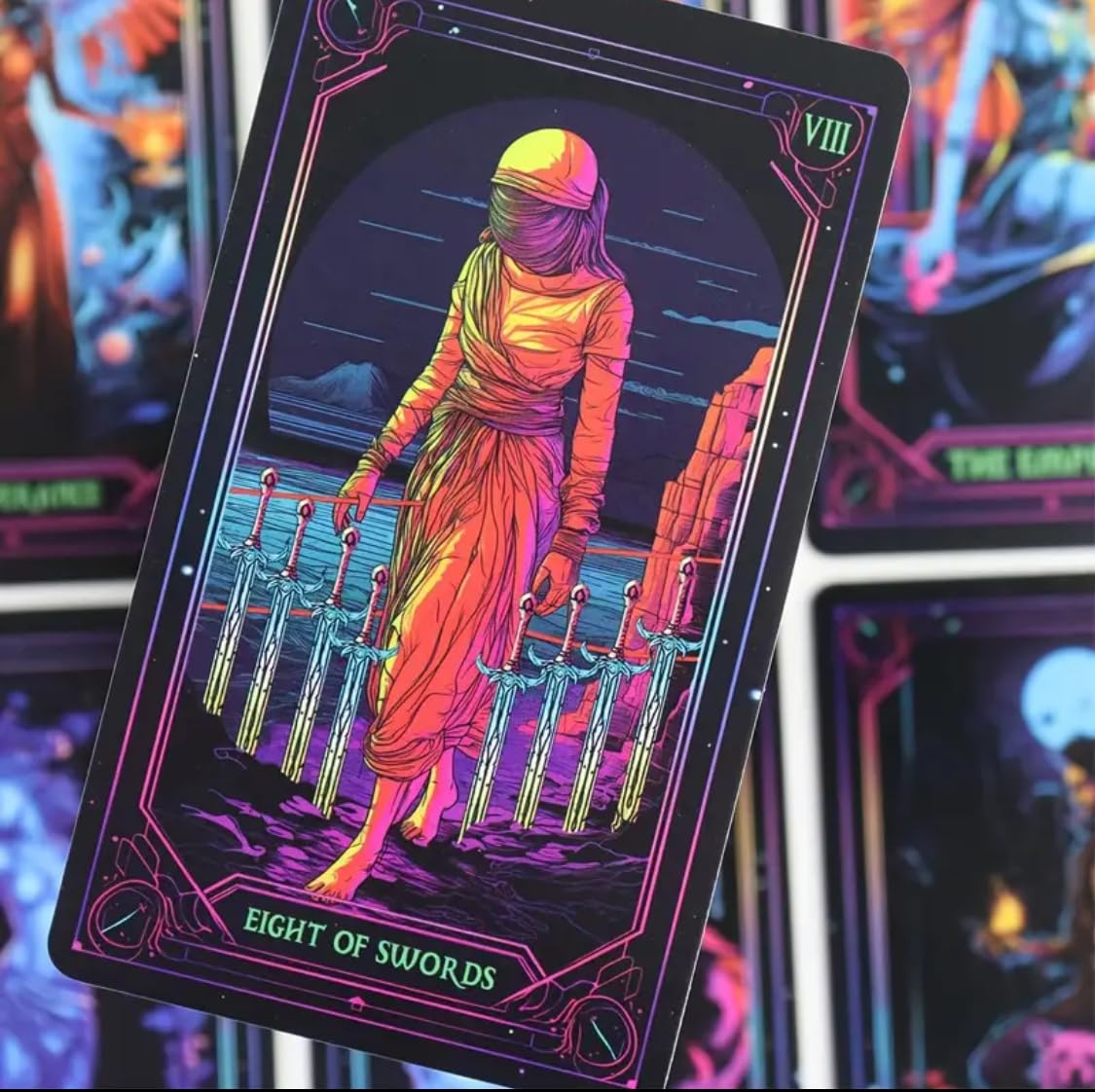 Generico Tarocchi Inspired Neon Tarot – Mazzo di 78 Carte Colorate | Tarocchi Divinatori Moderni per Letture Spirituali, Meditazione e Intuizione