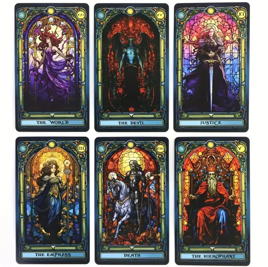 Tarocchi Stained Glass Tarot – Mazzo Completo 78 Carte in Stile Vetrata Gotica Colorata – Tarocchi Divinatori da Collezione con Illustrazioni Luminose – Carte Esoteriche per Lettura e Meditazione