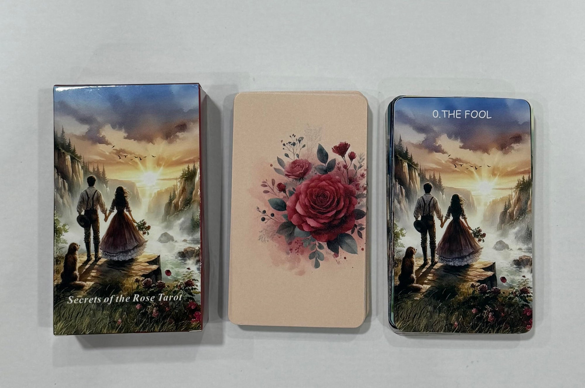 Generico Tarot Secrets of the Rose Tarot, Mazzo di 78 Carte dei Tarocchi con Guida Illustrata, Set Tarocchi per Divinazione e Collezione